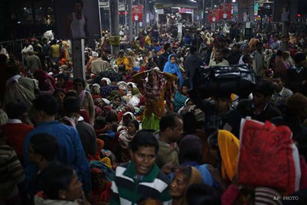36 Kumbh Pilgrims Killed in Allahabad Railway Station Stampede